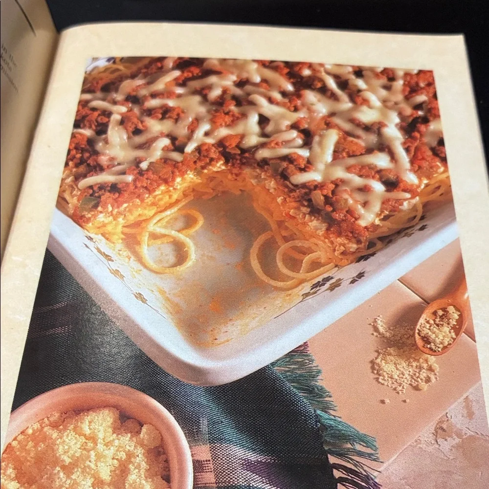Vintage four piece Cookbook magazine Set